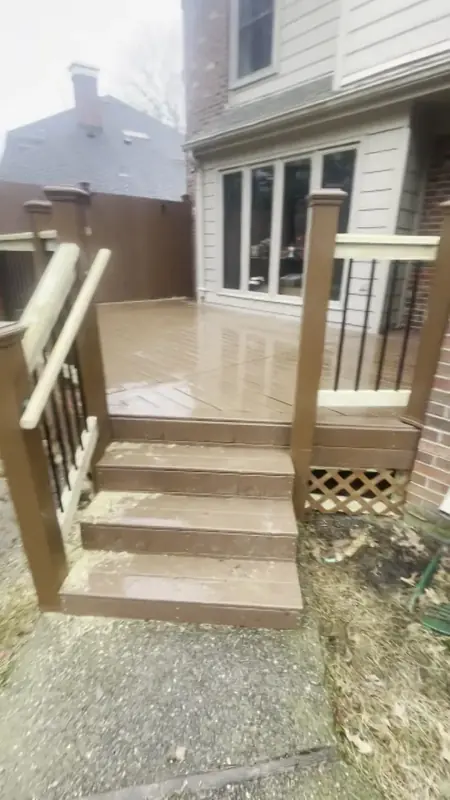Decks, Fences & Patios project photo 1
